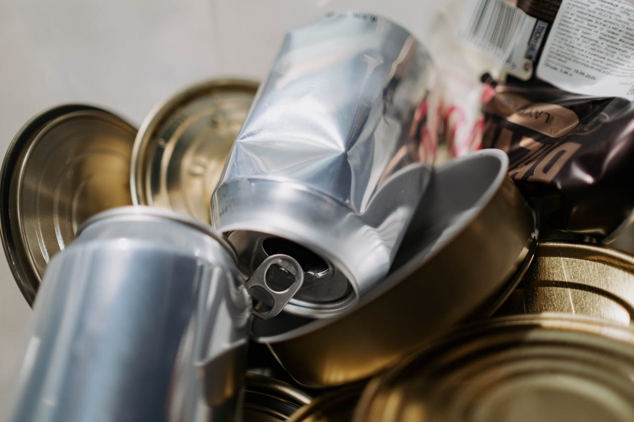 A detailed look at mixed recyclable tin and aluminum cans for waste sorting and recycling.